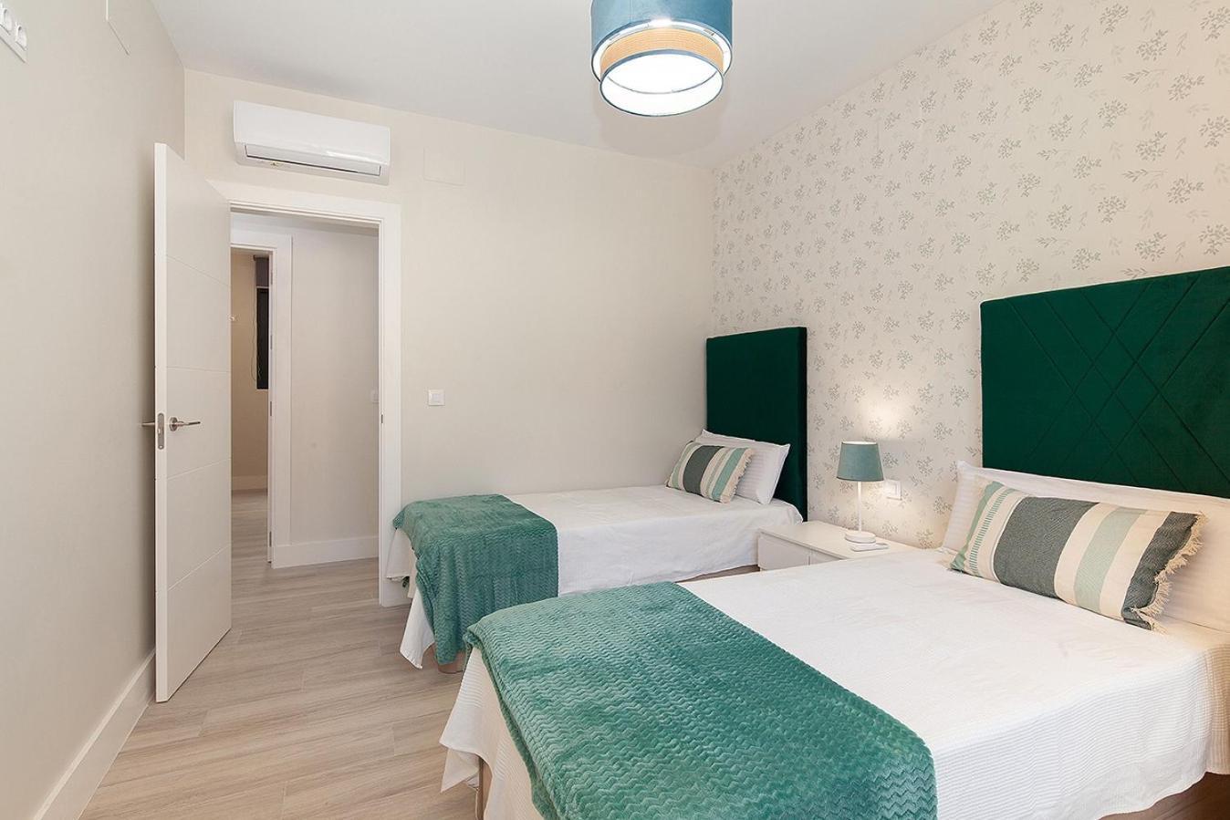 Family HOME SUITS Encantos de Sevilla Exterior foto